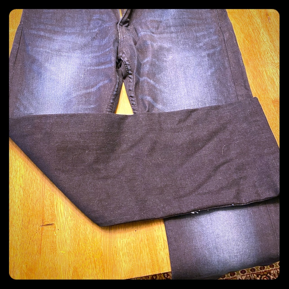 Levi’s 34x30 blue slightly distressed 513 jeans